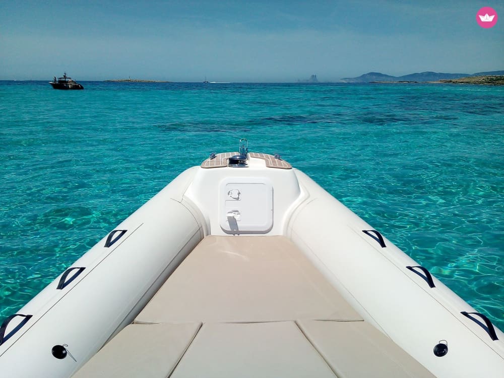 Excursion en bateau d'une demi-journée à Ibiza – Les incontournables de la côte