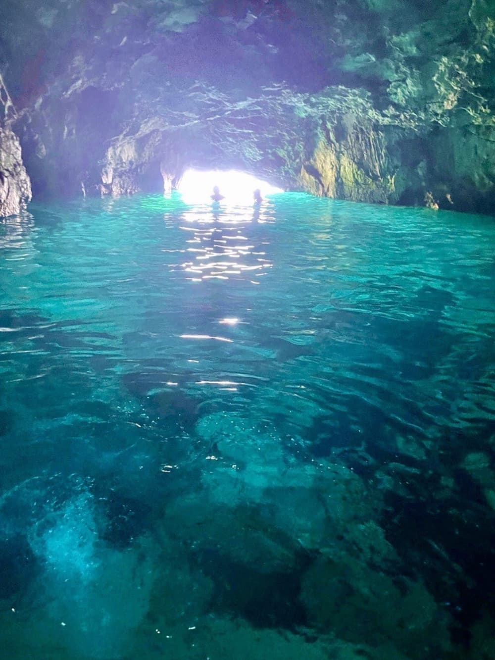 Découvrez les rivages de Bandol : une excursion d'une journée complète à bord d'un bateau à moteur