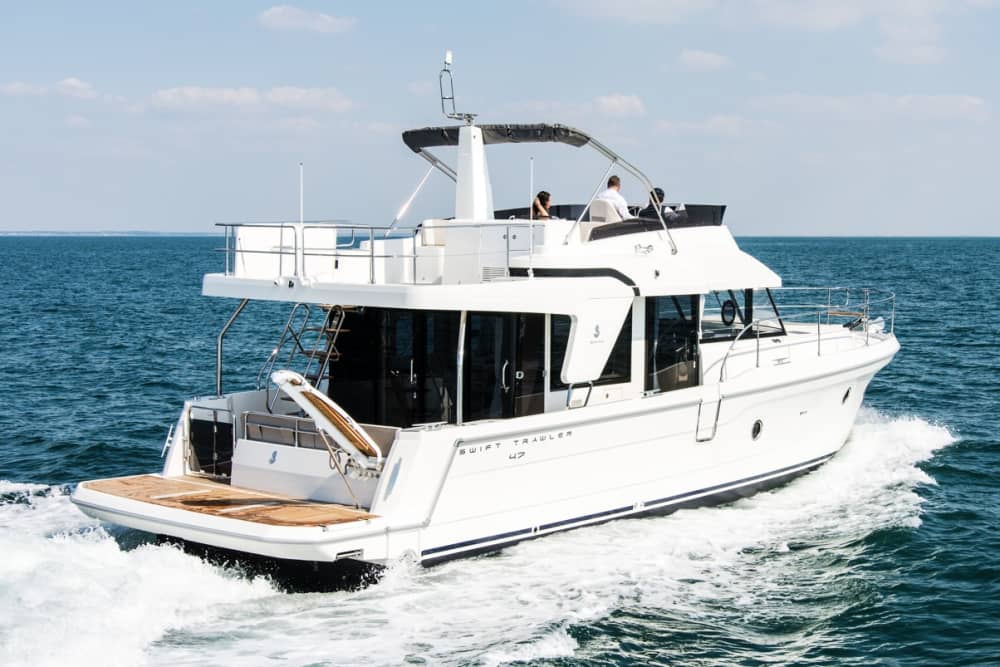 Private boat trip around Gzira on a motorboat