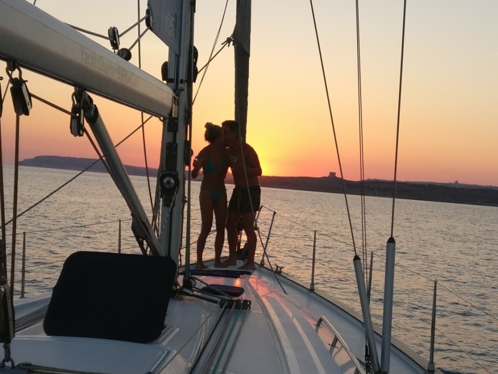 Reserve 8 horas para descobrir a magia escondida de Valletta a partir das ondas.