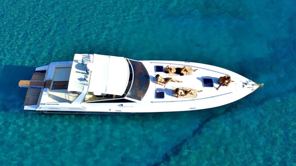 Des temples à la turquoise : escapade d'une journée à Menies et Choironisia