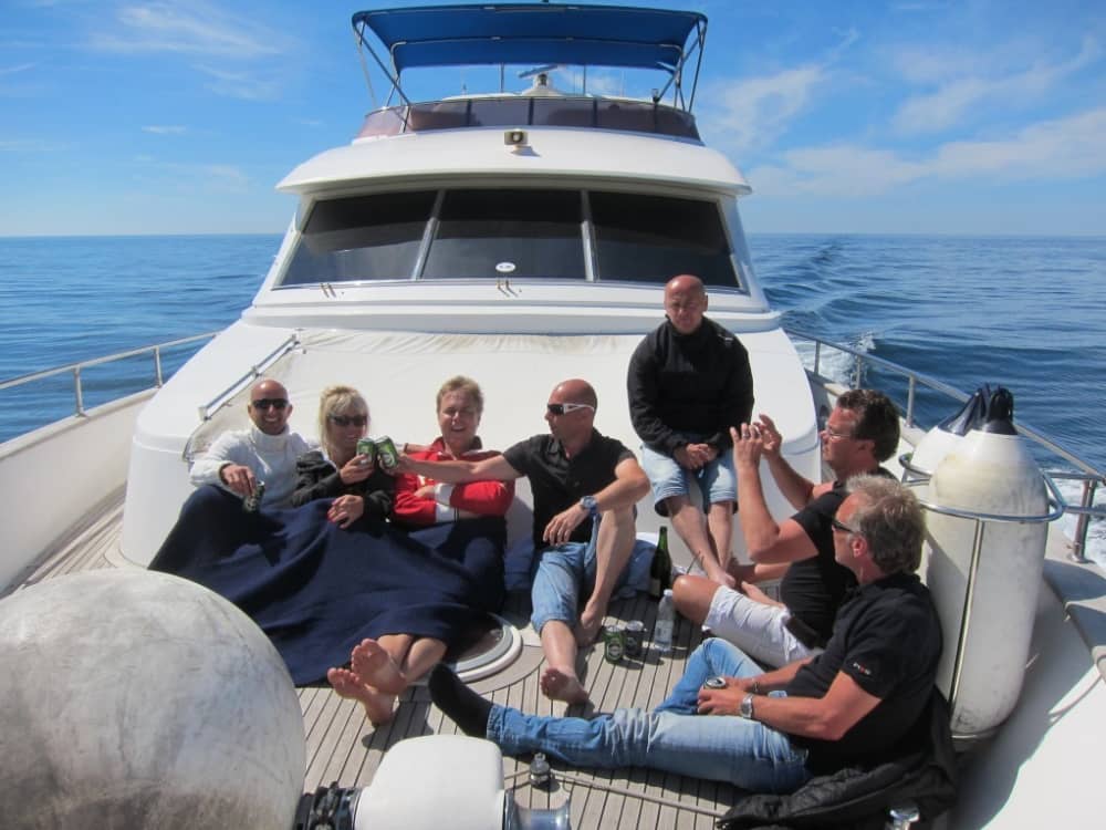 Sofistikering till sjöss: Upptäck Göteborg på en lyxig motoryacht