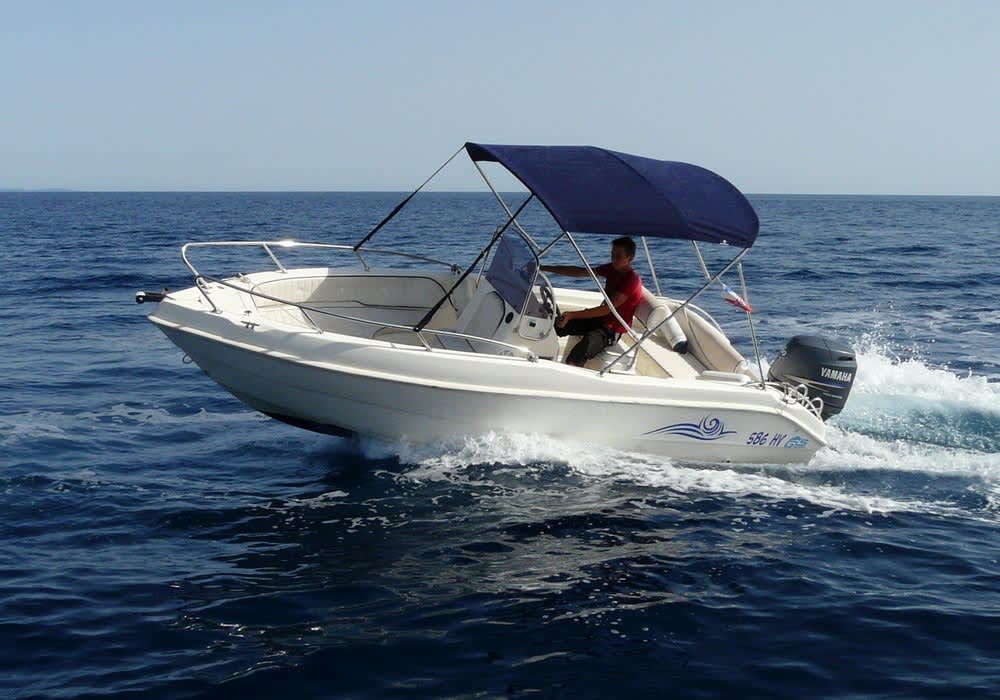 Excursión de natación y snorkel en la costa sur de Hvar