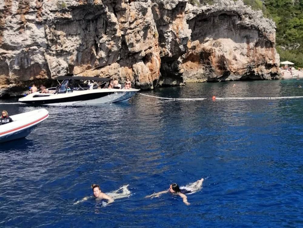 Privat solnedgångstur av Blue Shark Split