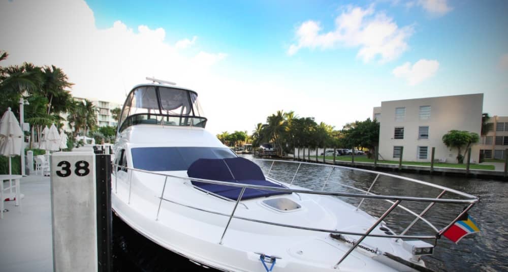 The best of Nassau is on the water: Your private full day on a motorboat