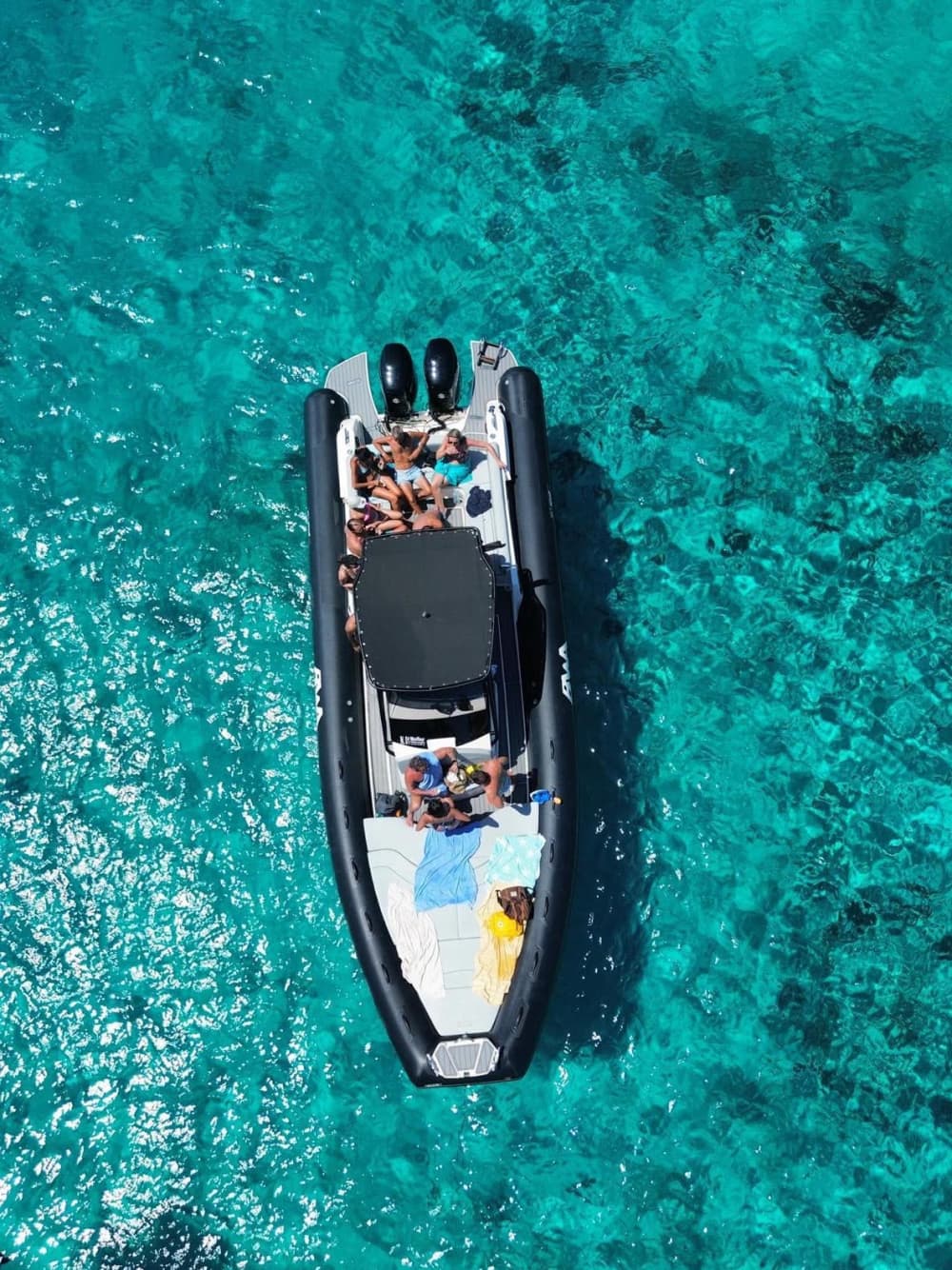 Caprera und seine Umgebung: eine Reise durch smaragdgrüne Gewässer (Hafen von Palau-La Maddalena-Costa Smeralda)