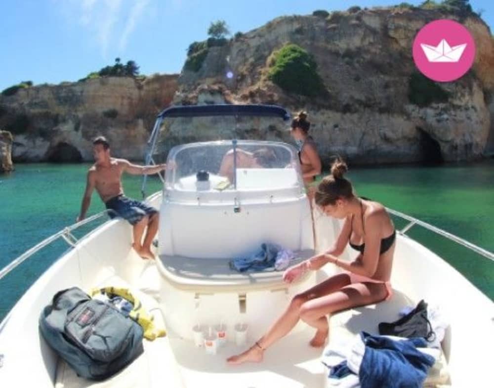 Algarve Full-Day Speedboat Adventure – 7 Hours from Portimão
