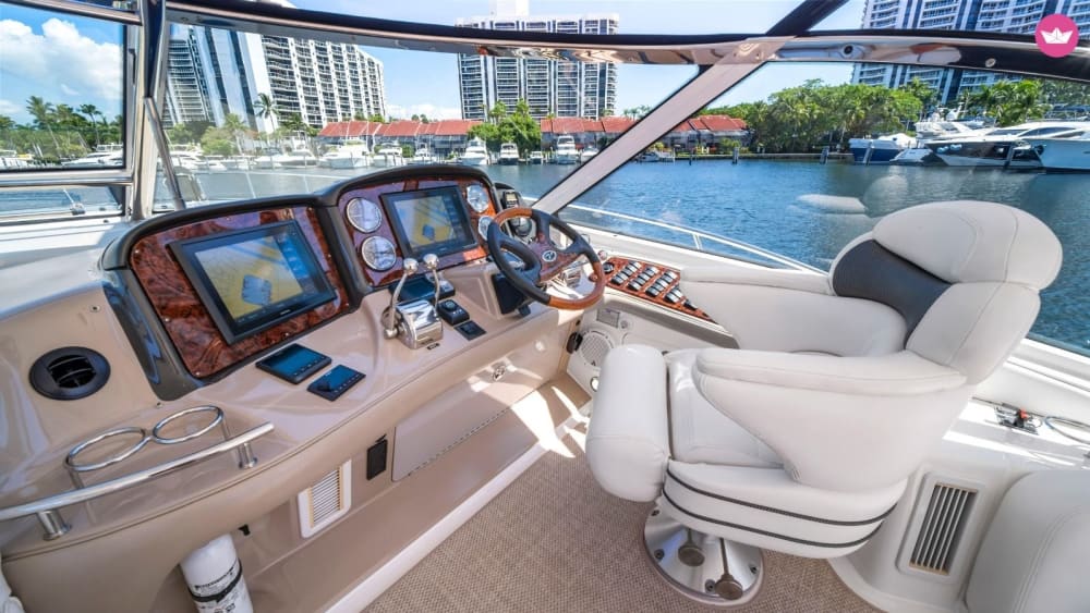 Half-Day Yacht Tour to Isla Mujeres: Sea, Sun & Style