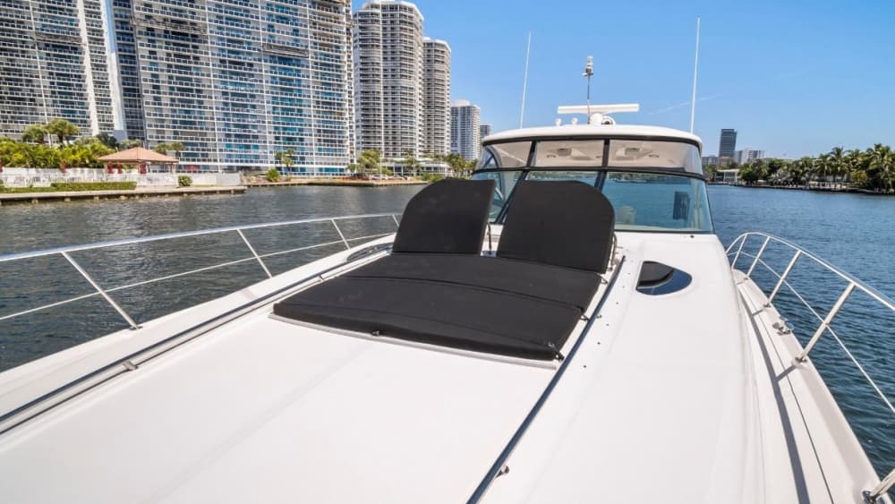 Half-Day Yacht Tour to Isla Mujeres: Sea, Sun & Style