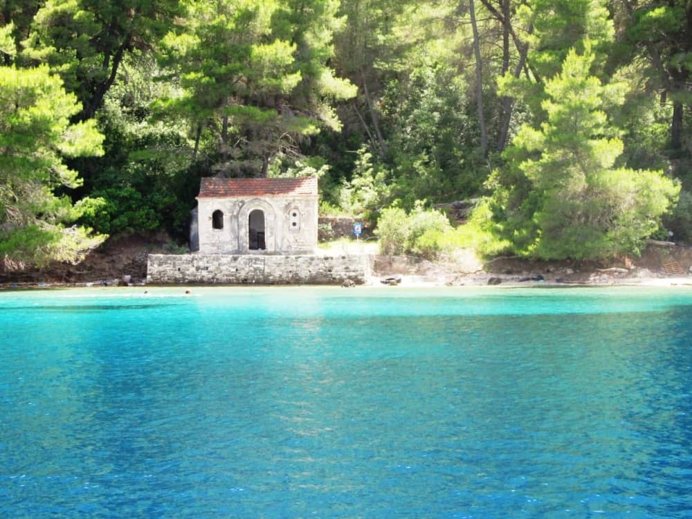 Golden Hour Getaway: 4-Hour Sunset Cruise from Nydri