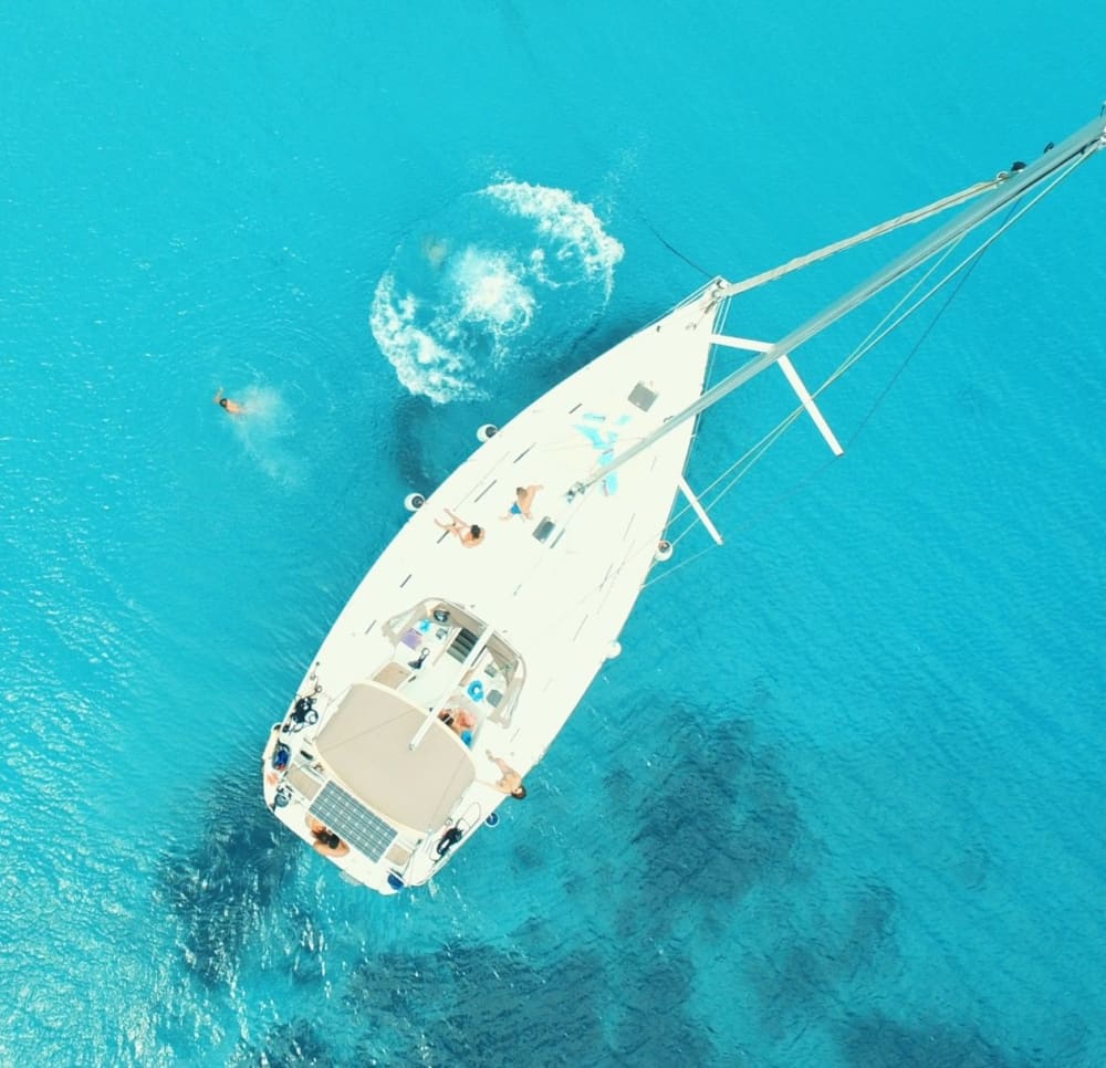 Golden Hour Getaway: 4-Hour Sunset Cruise from Nydri