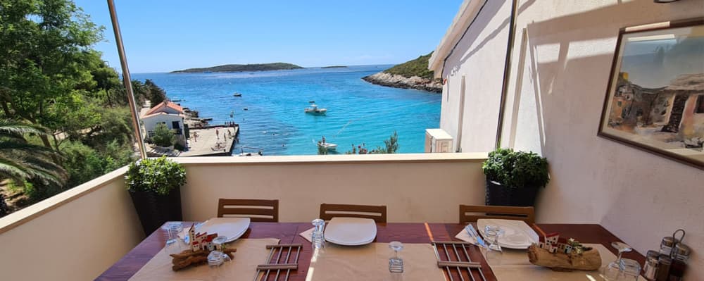 Cruzeiro ao pôr do sol saindo de Split – Ilhas e pontos turísticos (1,5h)