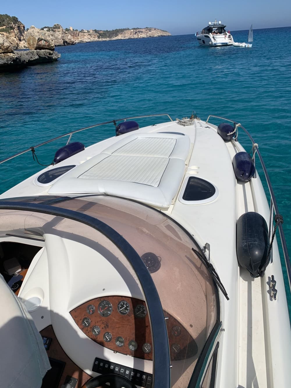 6 timmar sol och turkost vatten runt Santa Ponsa