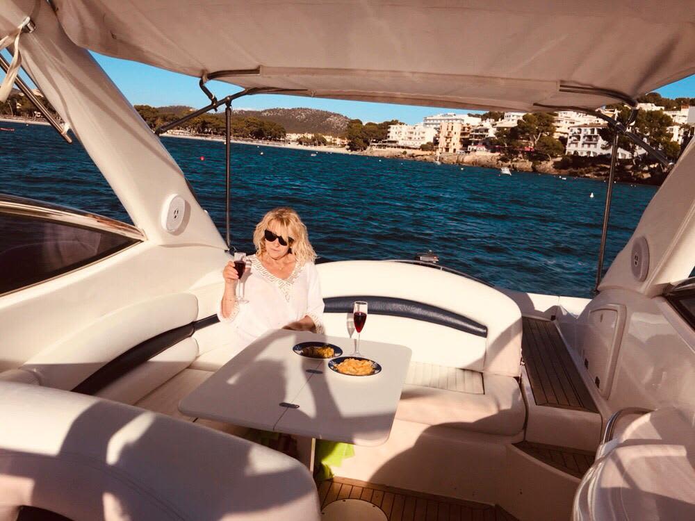 6 timmar sol och turkost vatten runt Santa Ponsa