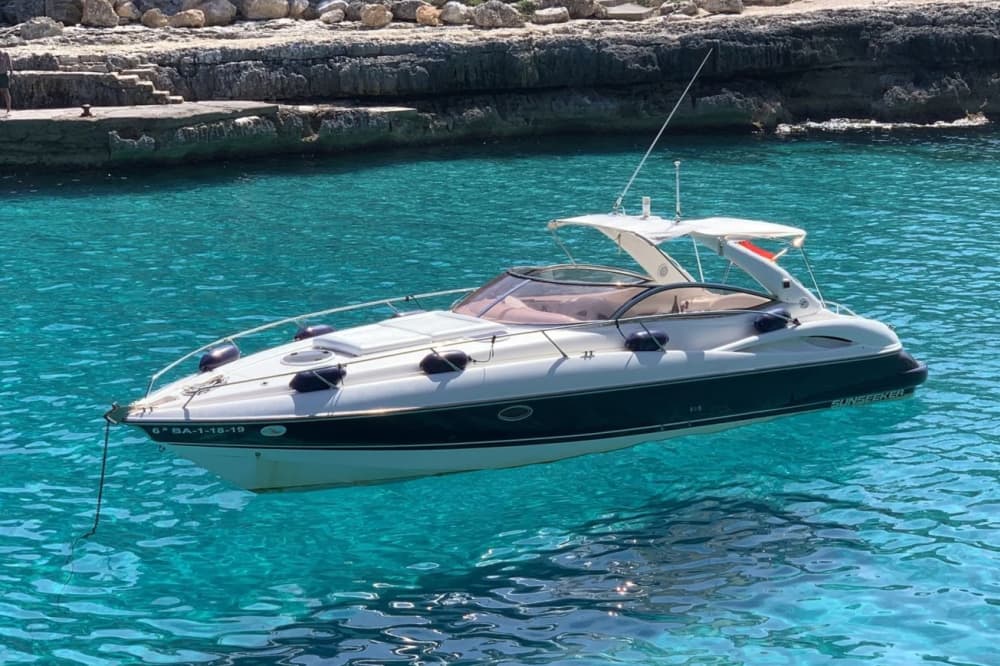 6 timmar sol och turkost vatten runt Santa Ponsa