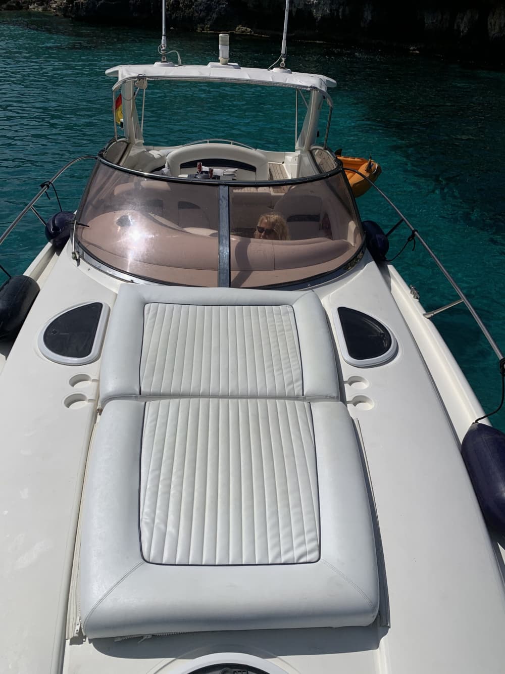 6 timmar sol och turkost vatten runt Santa Ponsa