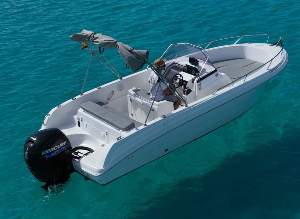 Tour in barca di mezza giornata a Ibiza: nuota, rilassati ed esplora.