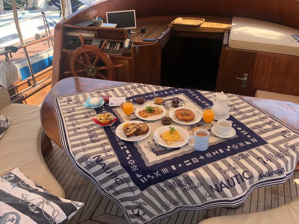 Profitez d'une journée en mer à Galaxidi à bord d'un voilier