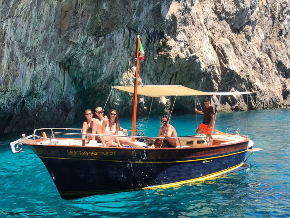 Ποζιτάνο προς Κάπρι: Εμβληματική παράκτια κρουαζιέρα