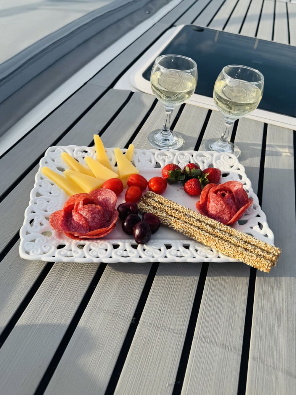 Your own Greek Odyssey: A 8h voyage on a motorboat