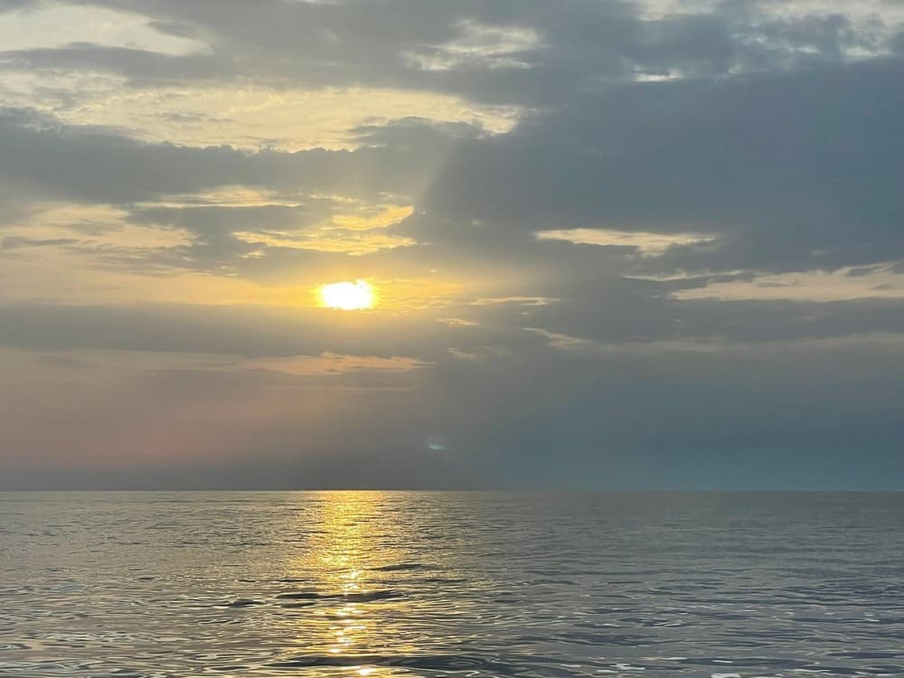 Abendliche Bootsfahrt von Bol bei Sonnenuntergang