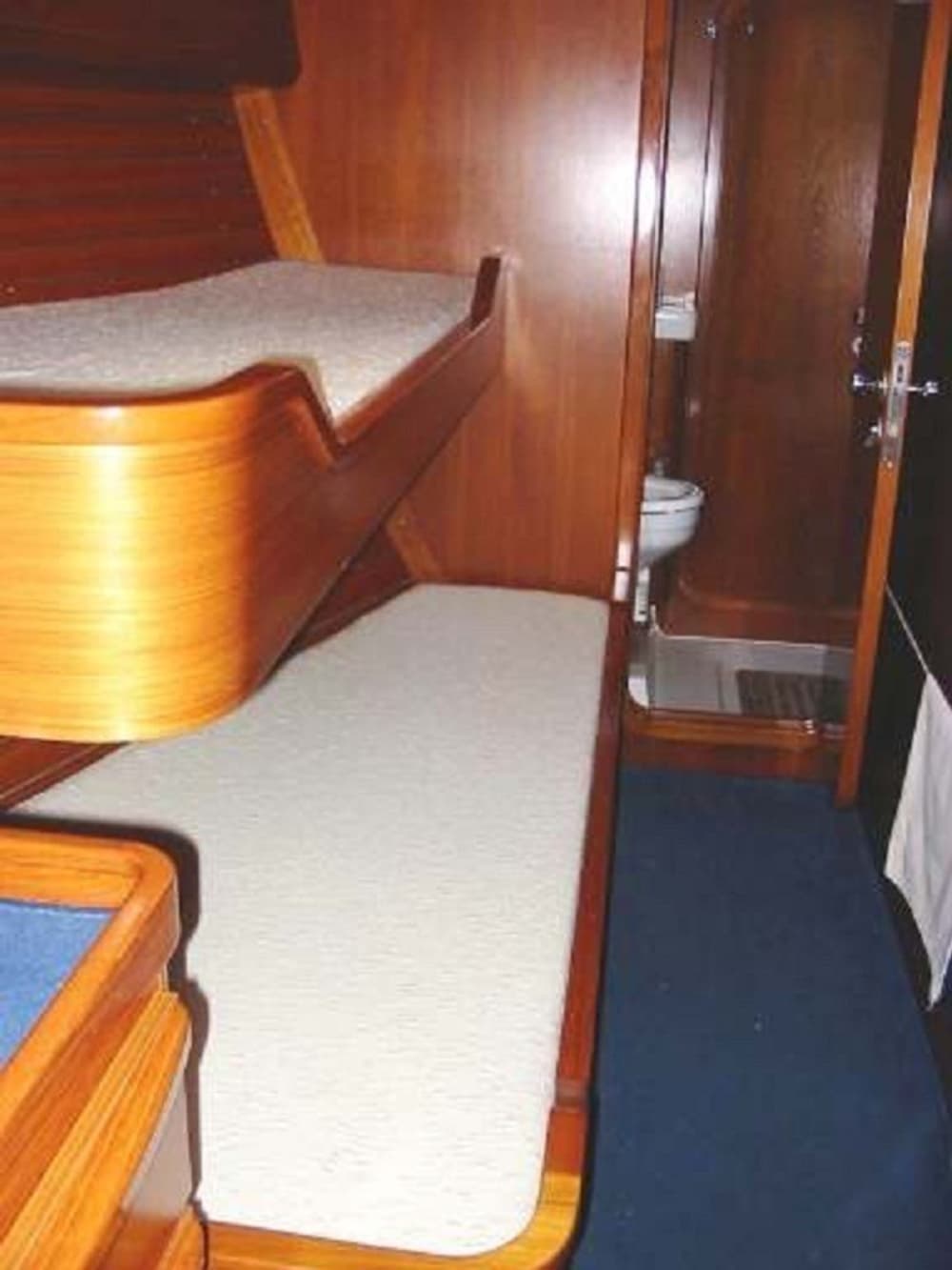 Verbringen Sie 8,5 Stunden mit Segeln rund um Porto Cervo auf einem Segelboot.