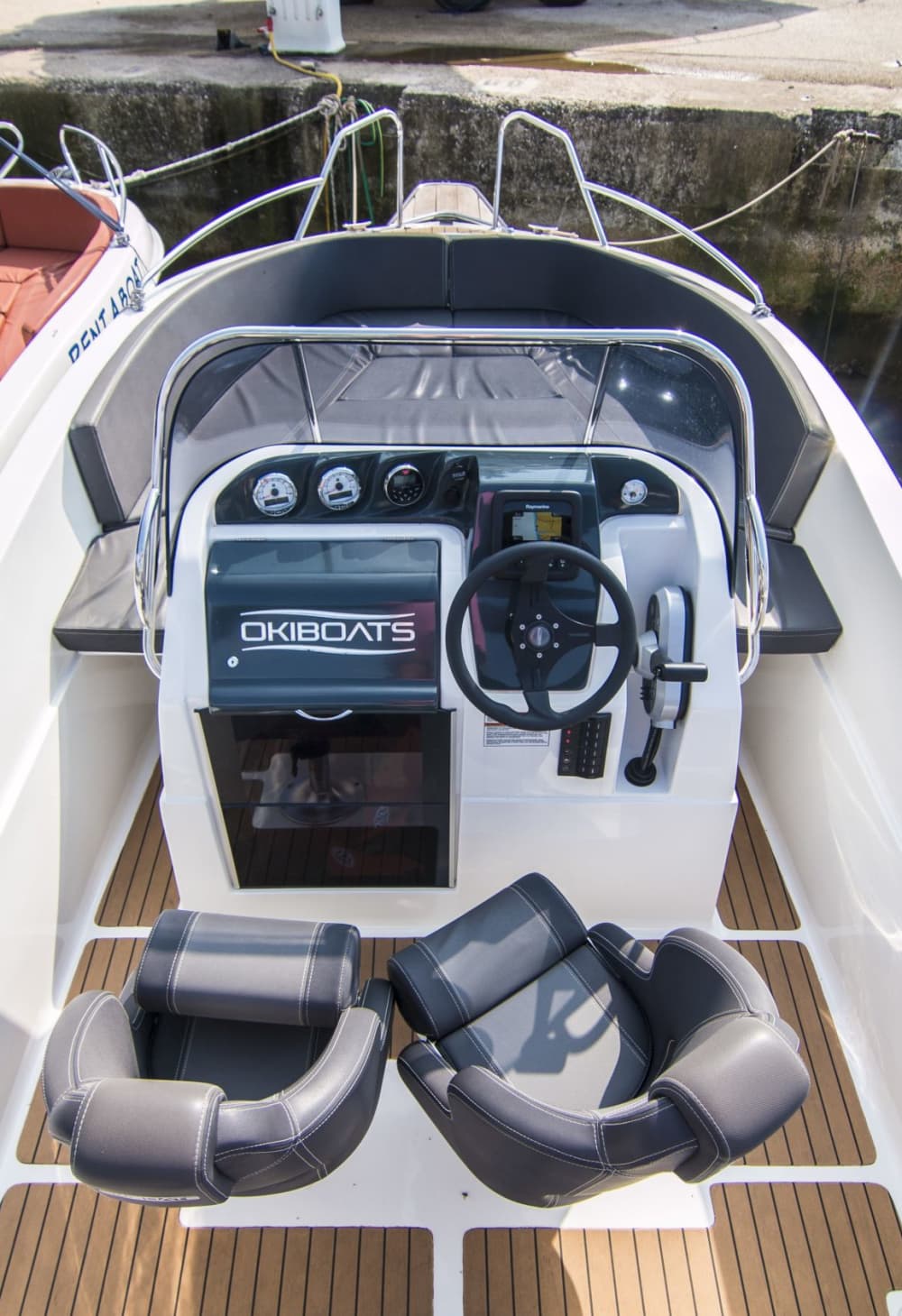 Relax on the water with your crew
