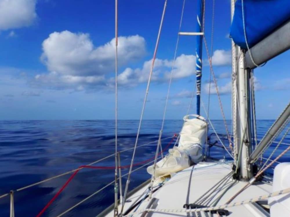 Profitez d'une journée complète de navigation à Palamós en voilier.