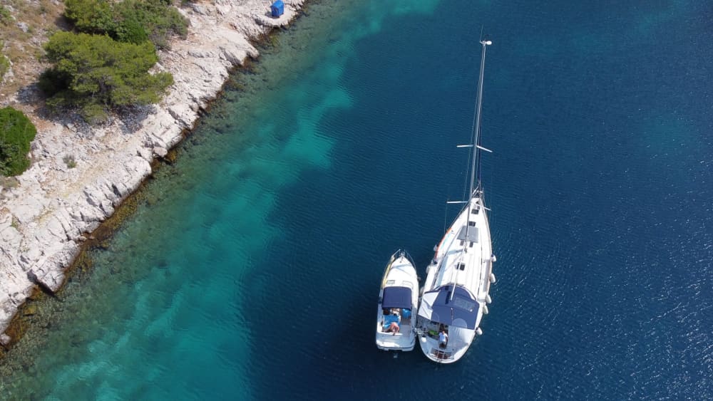 Explore the hidden bays of Tisno on a sailboat