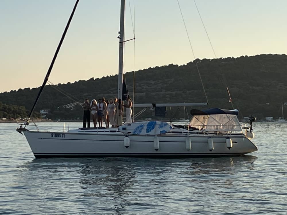 Explore the hidden bays of Tisno on a sailboat