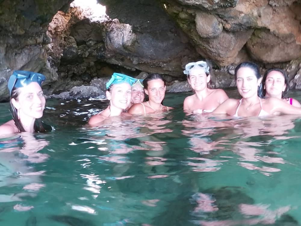 Half-day Syracuse discovery: Your short escape on a motorboat