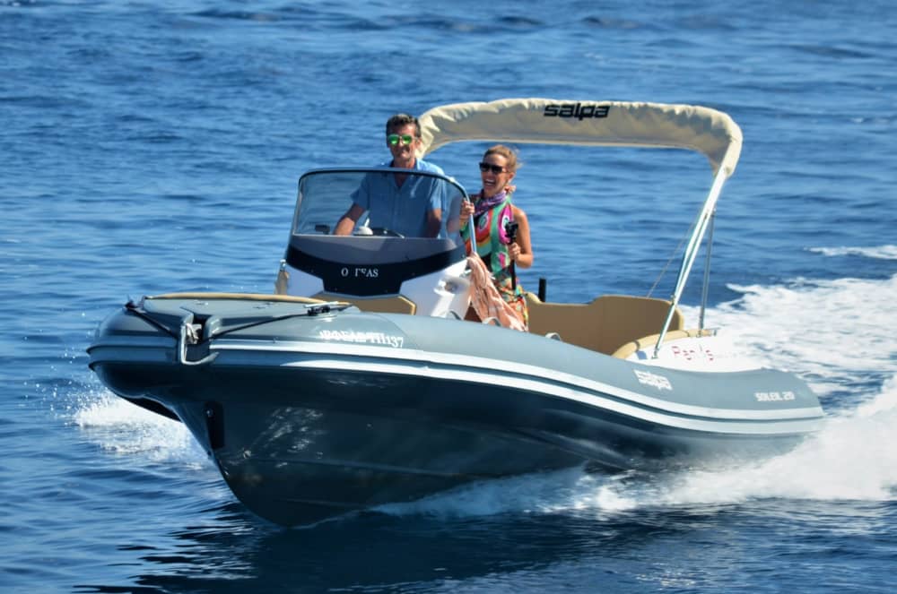 White, blue, and divine: A full day on a motorboat