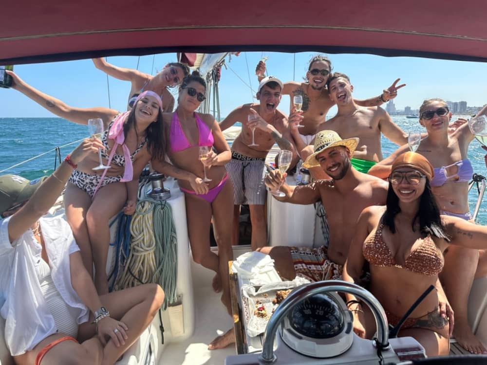 Un sabor a mar: navegación de 2 horas con bebidas y vistas