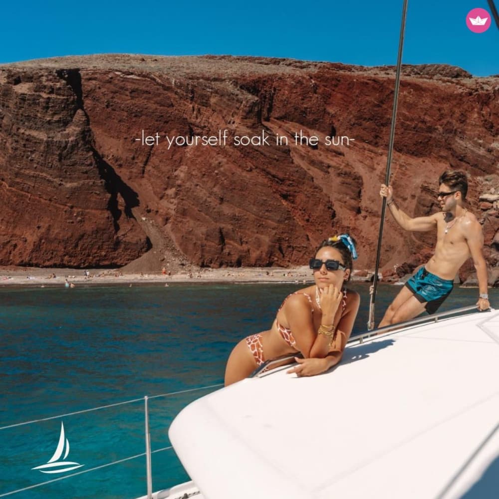 Full Day Santorini Luxury Cruise — Volcano, Hot Springs & Iconic Beaches
