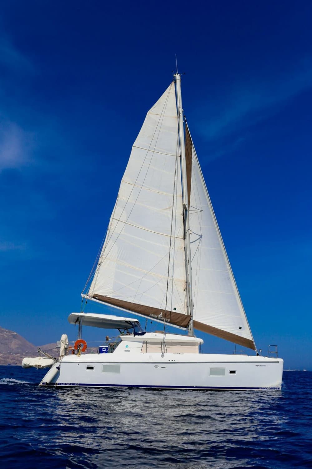 Full Day Santorini Luxury Cruise — Volcano, Hot Springs & Iconic Beaches