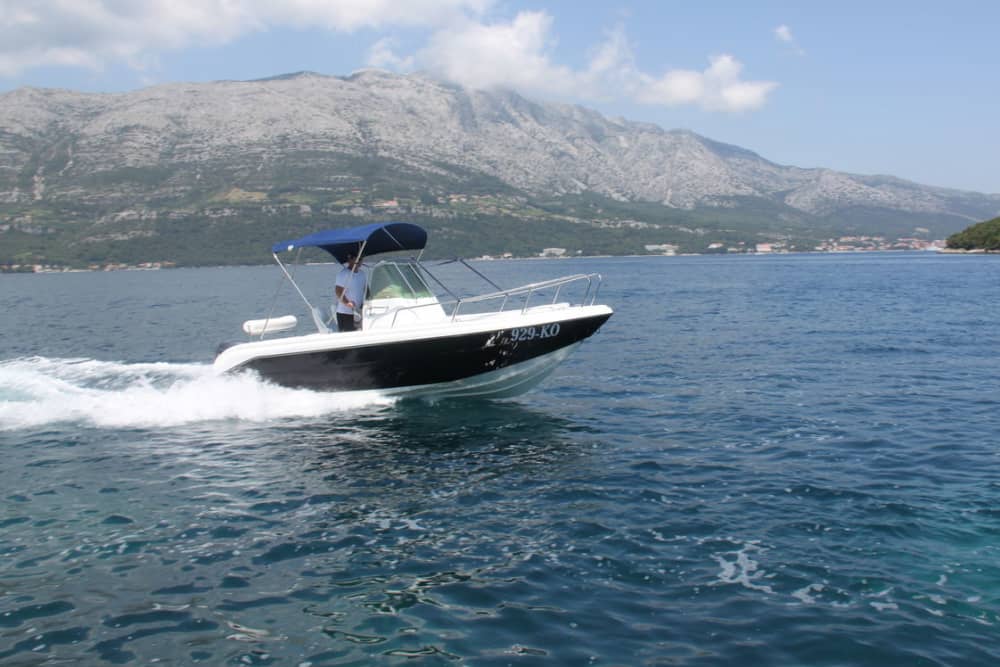 Discover Korčula: A full day of sun on a motorboat