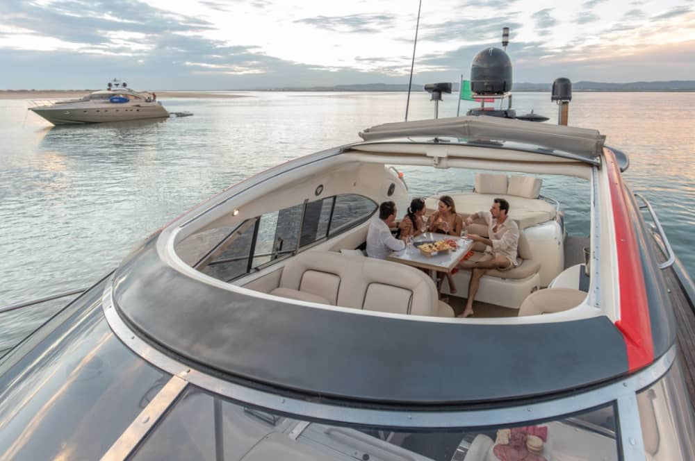 Ganztägige Yachtkreuzfahrt zur Entdeckung von Ria Formosa und den Inseln