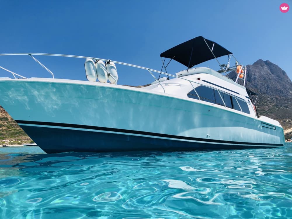 Full Day Escape to Lazareta island – Explore Hidden Bays & Crystal Waters