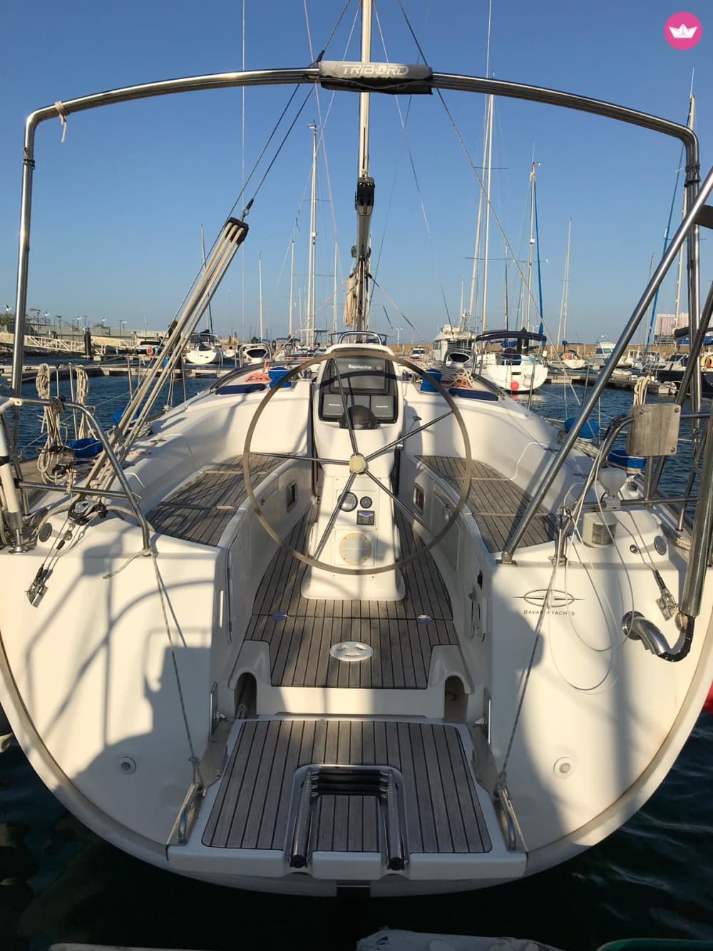 Half-Day Private Cruise from Cádiz – Sail & Anchor in Paradise