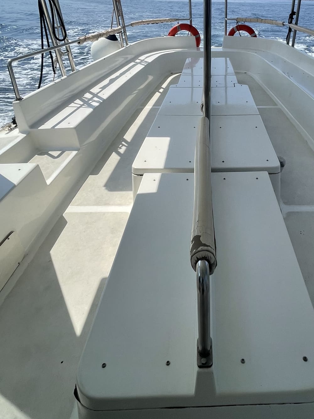 Aventura de meio dia: explore as Ilhas Elafiti em um barco particular!