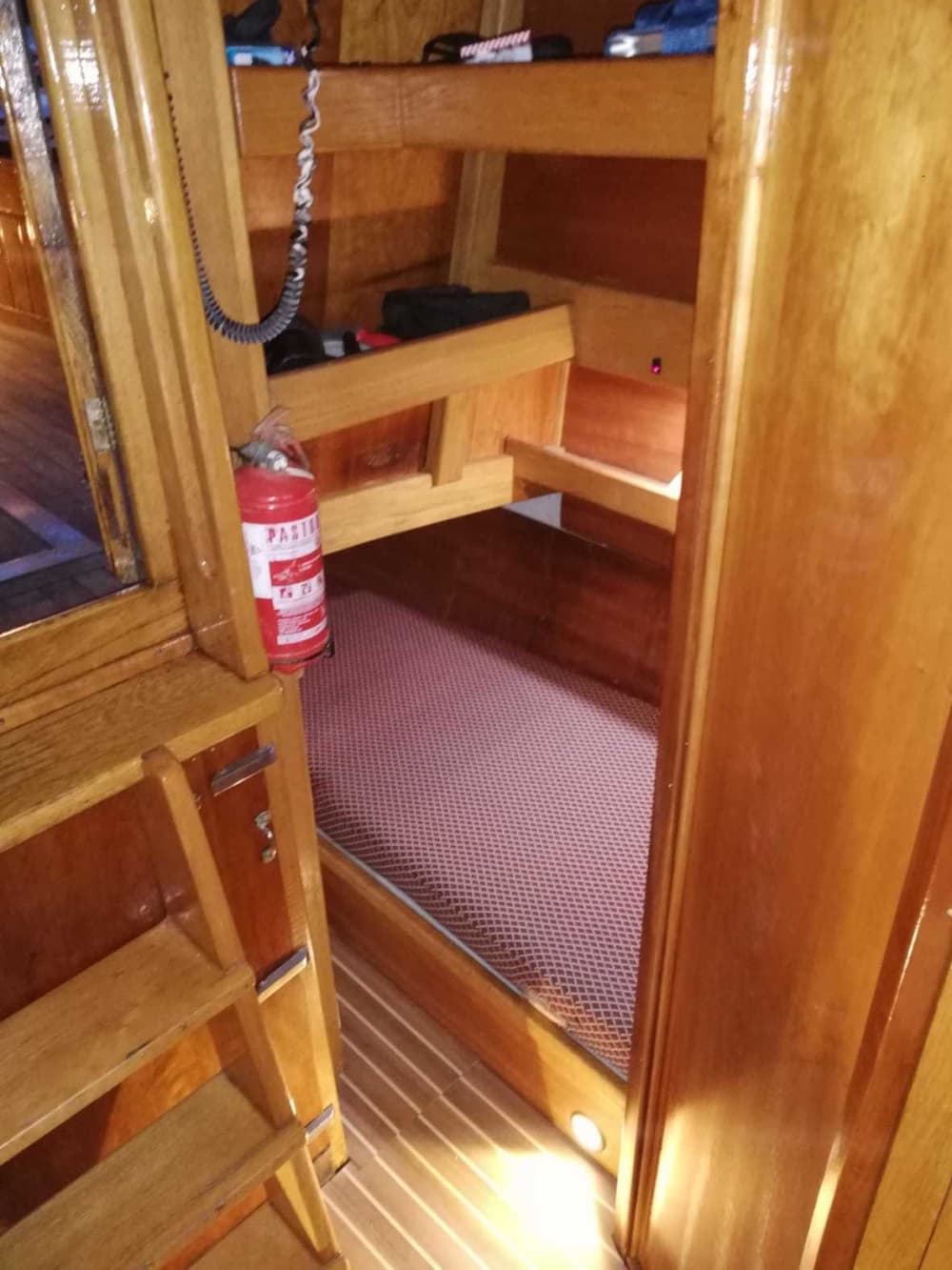 3h30 in Vrboska: Rent a motorboat and enjoy