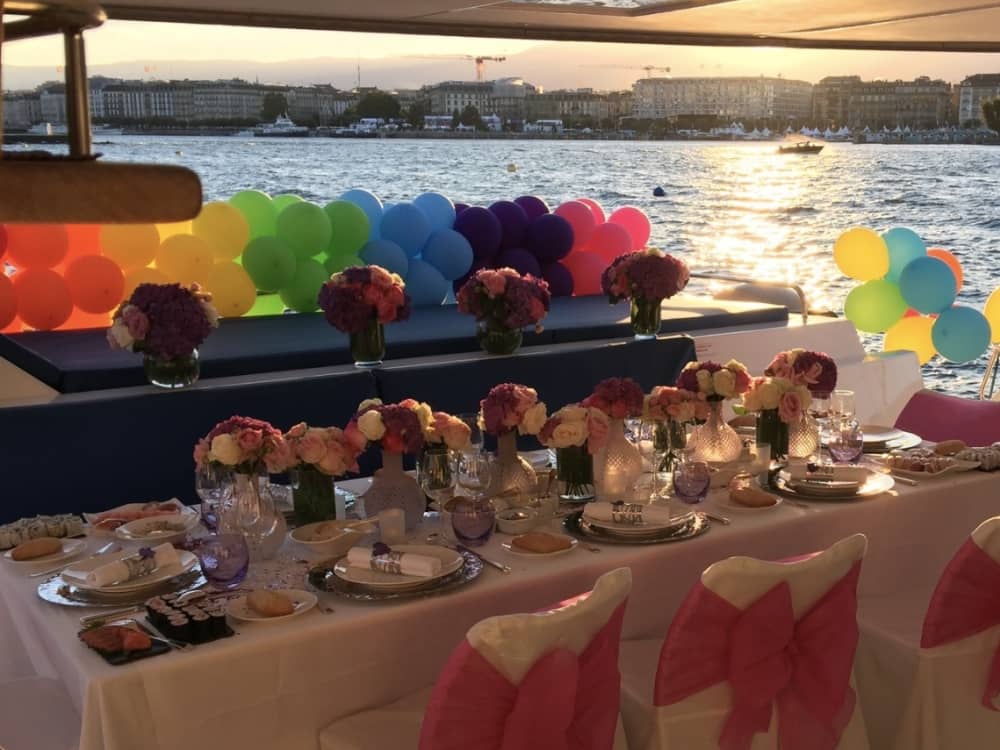 Explore Genebra e desfrute de um dia inteiro navegando em um catamarã.