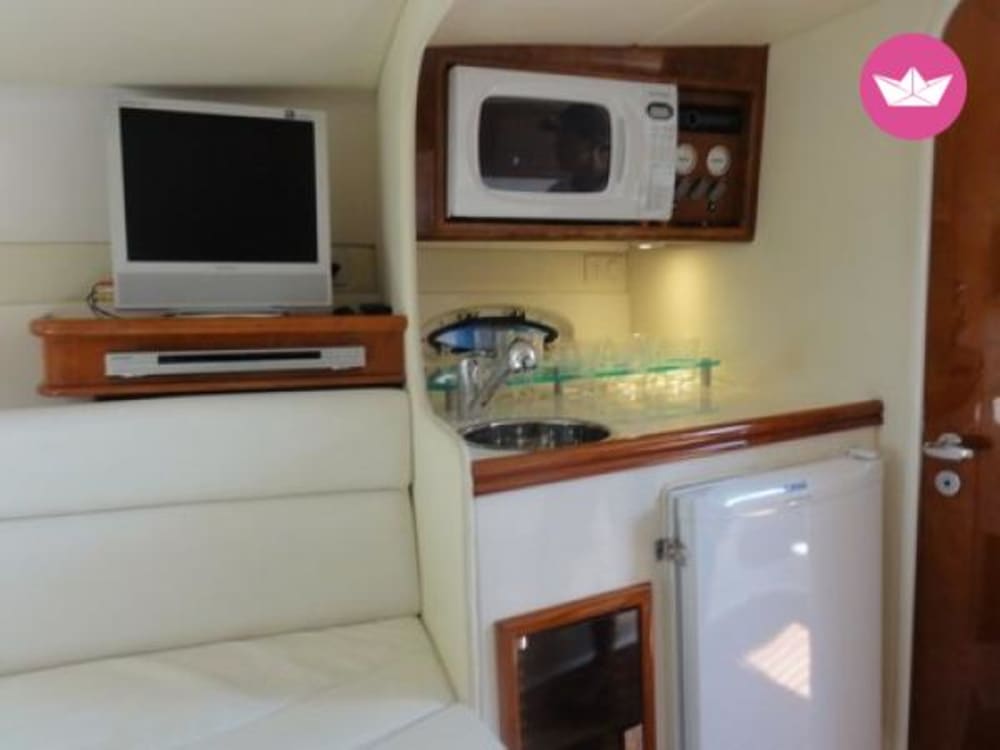 Expérience de yacht de luxe à Angra dos Reis – Escapade insulaire sur mesure