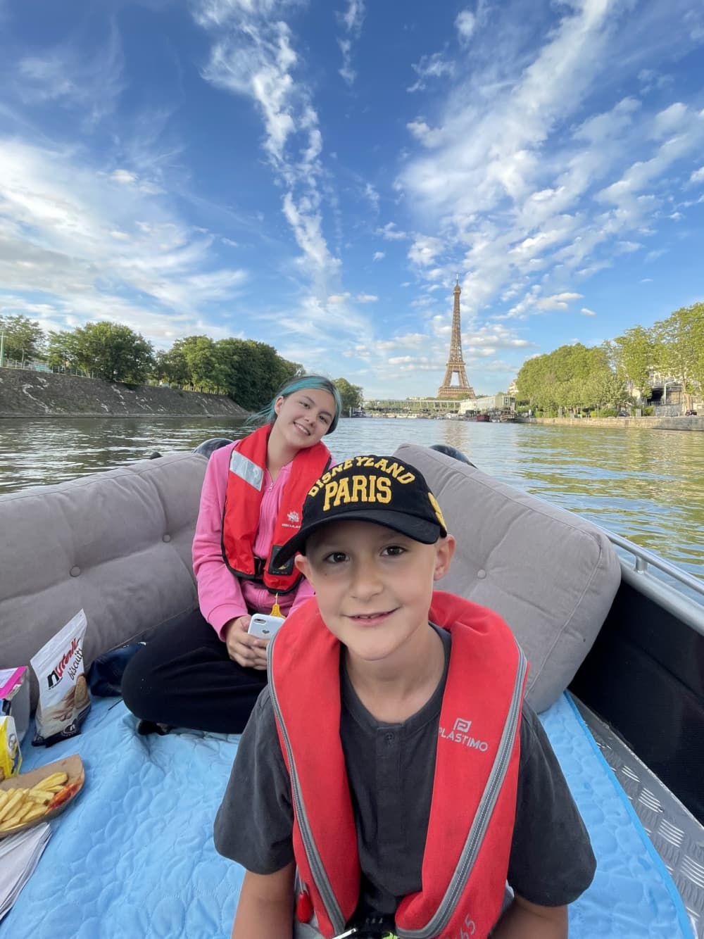 Location de bateau à moteur à la demi-journée à Paris