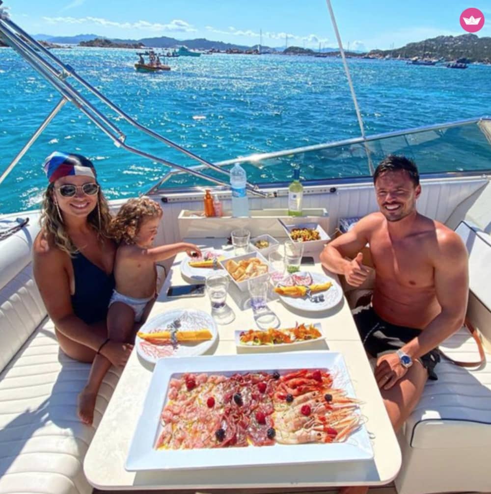 Aperitif bei Sonnenuntergang in den Buchten von Spargi: Entspannung und Meer bei Sonnenuntergang