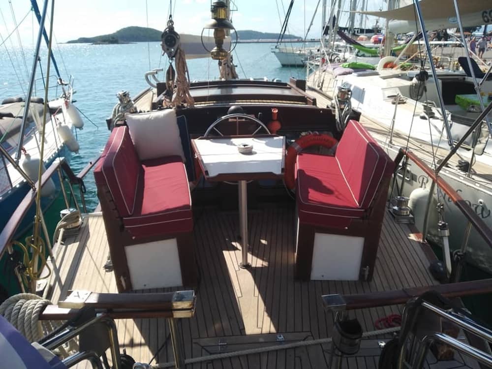 A unique epic: One day to uncover Syros's mysteries