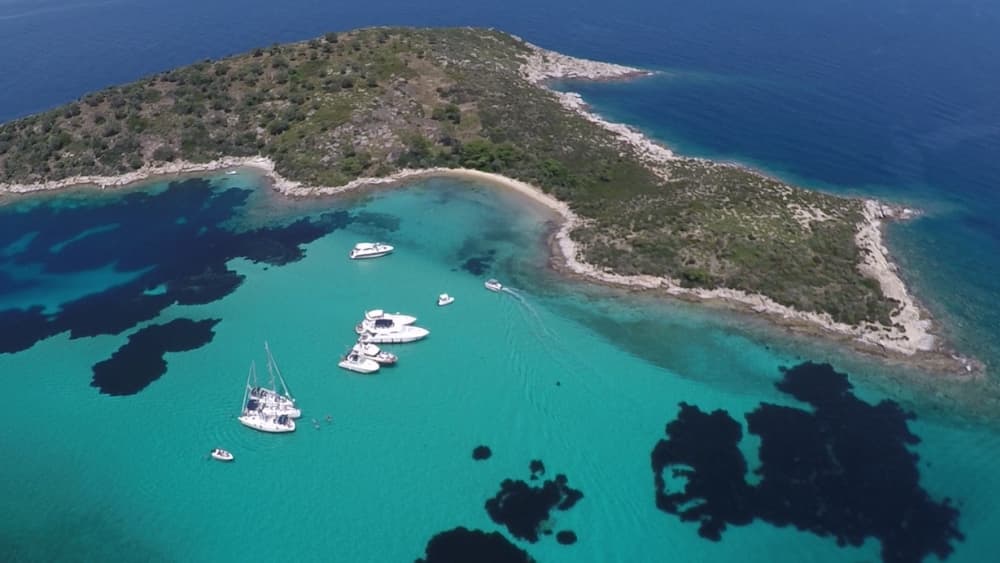 Aventure d'île en île : une journée complète à la découverte d'Ammouliani et de Diaporos