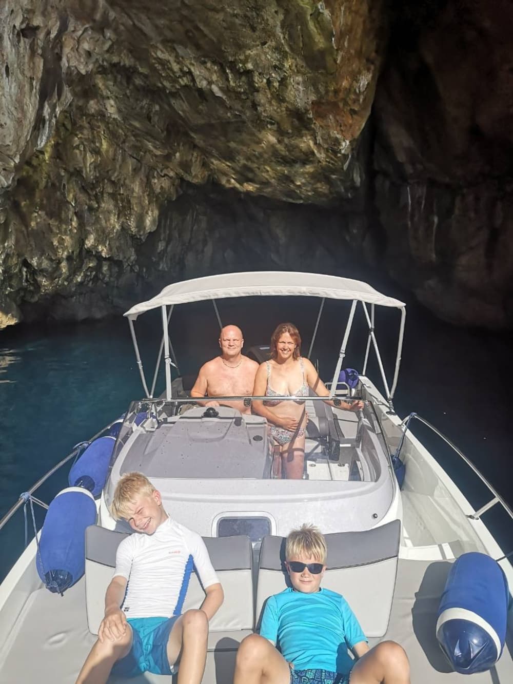 Seu dia em Cavtat: Alugue uma lancha para um dia inteiro de descobertas.
