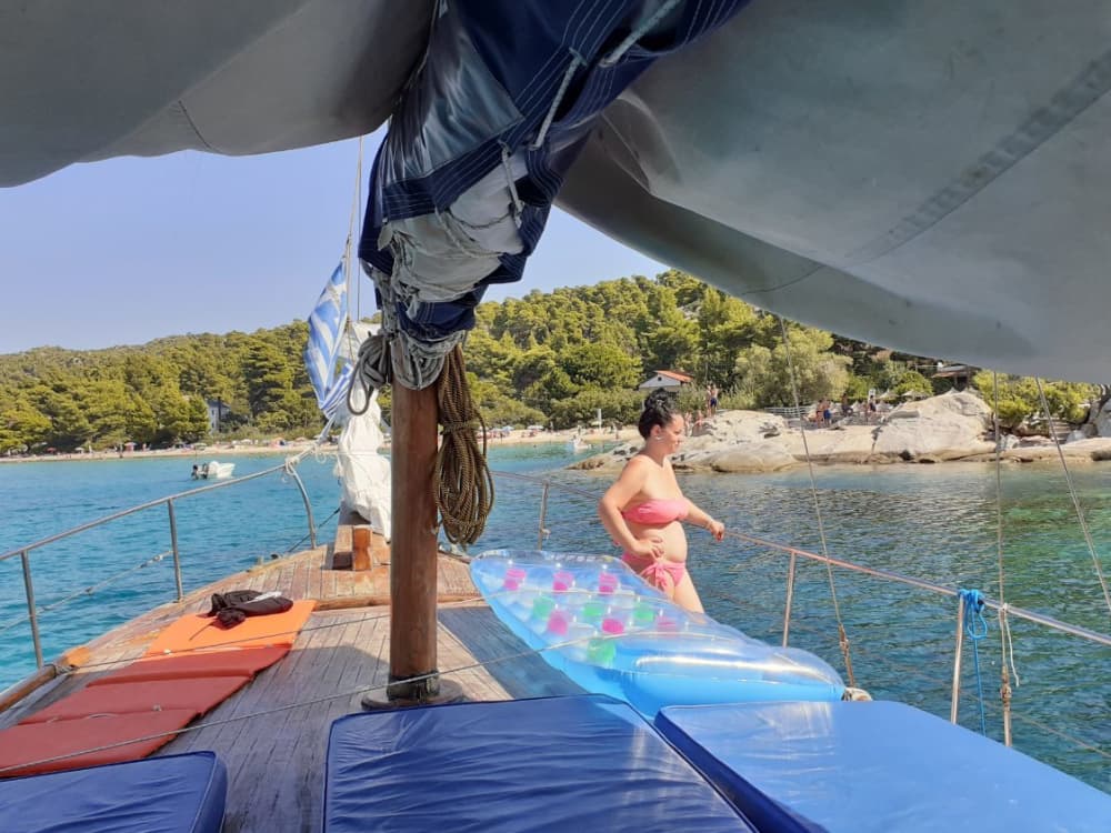 Your own Greek Odyssey: A 7h voyage on a sailboat