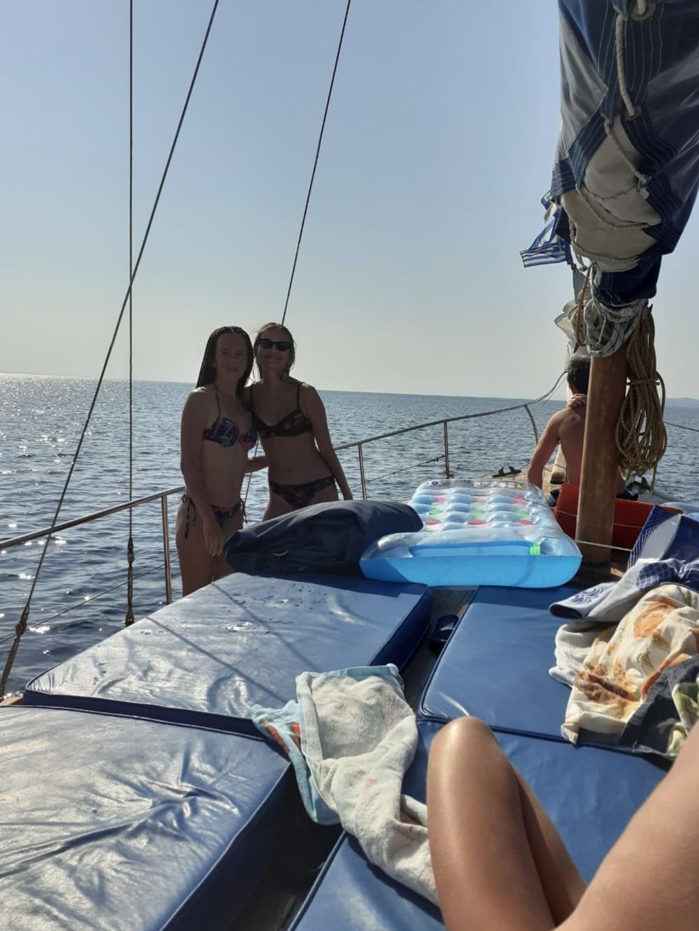 Your own Greek Odyssey: A 7h voyage on a sailboat